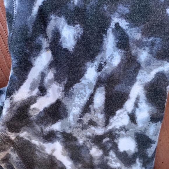 Tie Dye Leggings - Picture 7 of 8